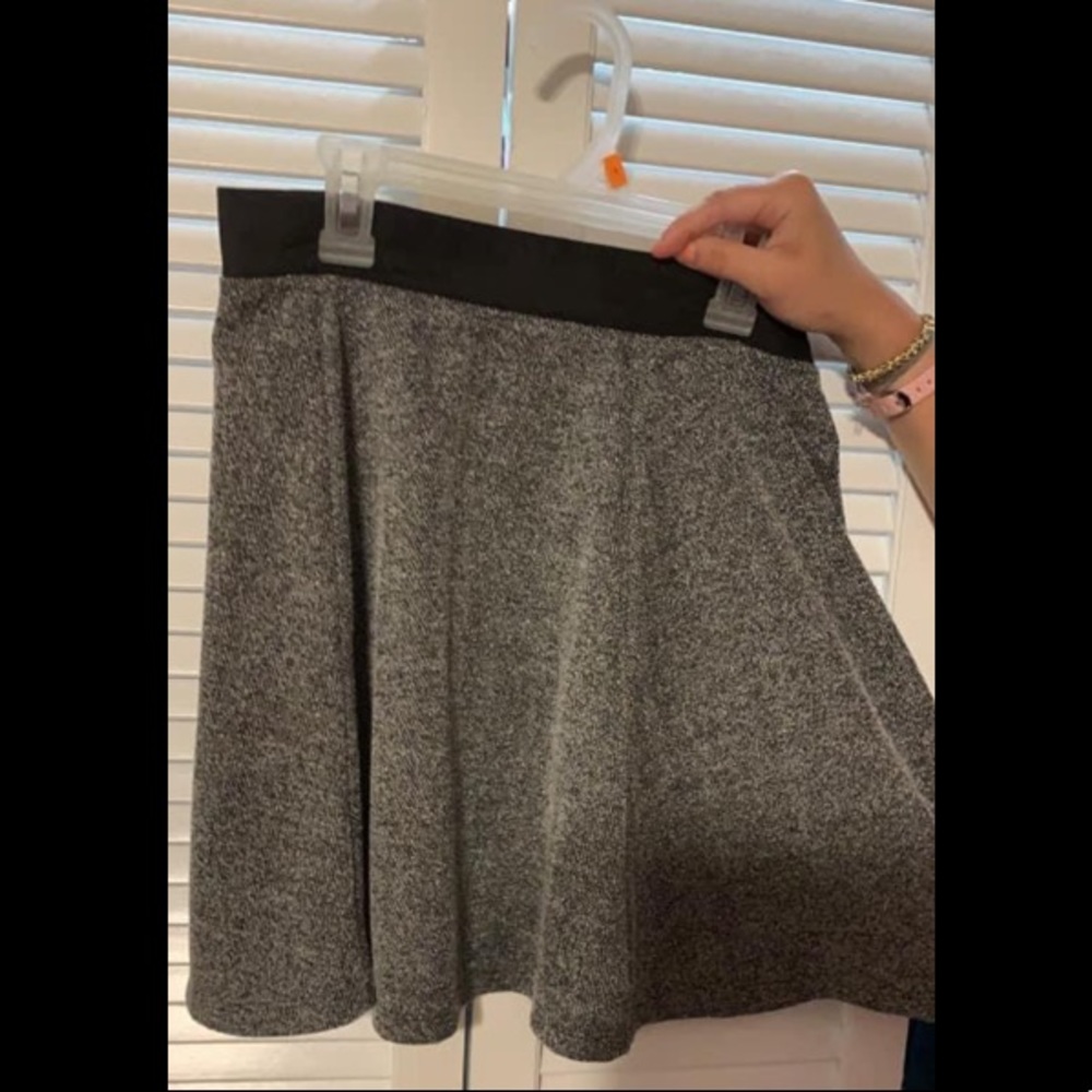 H & M flowy skirt